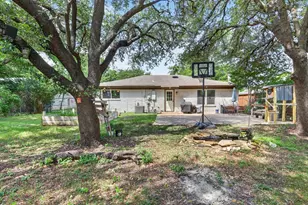 324 N Heights Dr, Crowley, TX 76036 - Photo 26