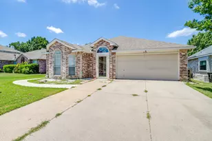 8304 Clearbrook Dr, Fort Worth, TX 76123 - Photo 2