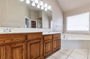 8244 Edgepoint Tr, Fort Worth, TX 76053 - Photo 16
