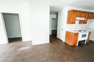 816 N Throckmorton St, Sherman, TX 75090 - Photo 8