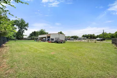 112 Love Street, Fairfield, TX 75840 - Photo 2