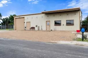 112 Love St, Fairfield, TX 75840 - Photo 4