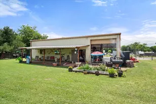 112 Love St, Fairfield, TX 75840 - Photo 1