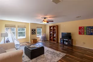 1628 Jewel Ln, Little Elm, TX 75036 - Photo 8