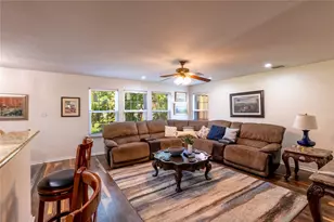 1628 Jewel Ln, Little Elm, TX 75036 - Photo 4