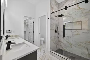 316 E Drew St, Fort Worth, TX 76110 - Photo 24