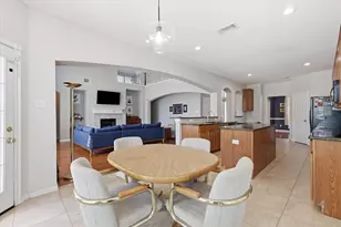 4588 Mountain Laurel Dr, Grand Prairie, TX 75052 - Photo 10
