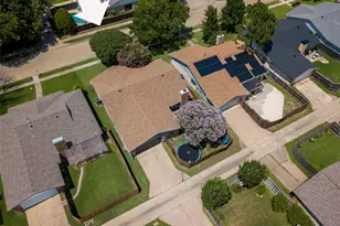2004 White Ash Rd, Carrollton, TX 75007 - Photo 36