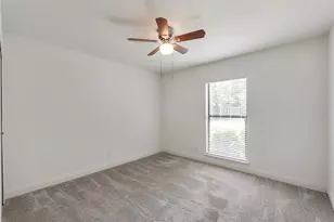 2004 White Ash Rd, Carrollton, TX 75007 - Photo 22