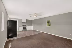 1657 E 2nd St, Cleburne, TX 76031 - Photo 18