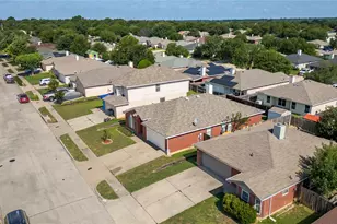 2374 Stagecoach St, Fort Worth, TX 76133 - Photo 26