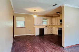 1215 S Vaden St, Sherman, TX 75090 - Photo 10