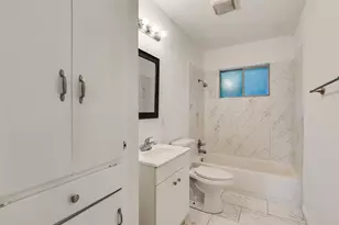 730 Cindy Ln, Grand Prairie, TX 75052 - Photo 8