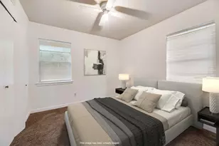 730 Cindy Ln, Grand Prairie, TX 75052 - Photo 14