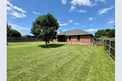 2942 Meandering Way, Granbury, TX 76049 - Photo 12