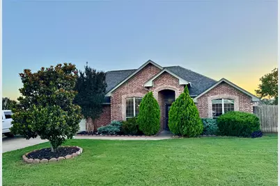 2942 Meandering Way, Granbury, TX 76049 - Photo 1