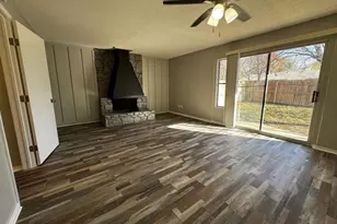 6329 Walraven Cir, Fort Worth, TX 76133 - Photo 12