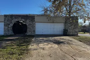 6329 Walraven Cir, Fort Worth, TX 76133 - Photo 1