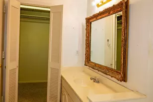 6211 W Northwest Hwy, Dallas, TX 75225 - Photo 10