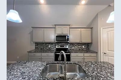148 Frank Street, Greenville, TX 75402 - Photo 10