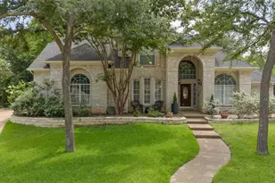 1610 Fairway Dr, Corinth, TX 76210 - Photo 2