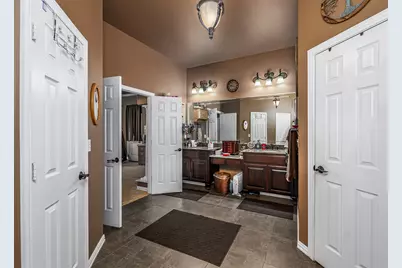 100 Manders Court, Runaway Bay, TX 76426 - Photo 16