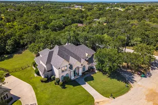 100 Manders Ct, Runaway Bay, TX 76426 - Photo 1