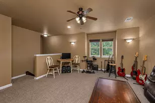 100 Manders Ct, Runaway Bay, TX 76426 - Photo 22