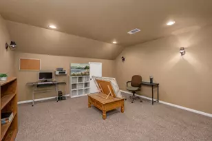 100 Manders Ct, Runaway Bay, TX 76426 - Photo 24