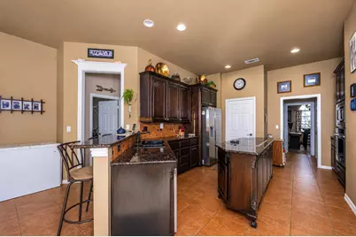 100 Manders Court, Runaway Bay, TX 76426 - Photo 8