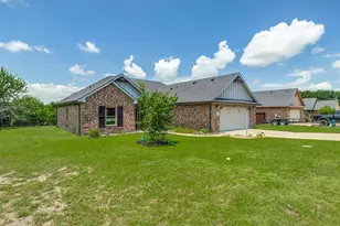 107 Indian Crk, Trenton, TX 75490 - Photo 1