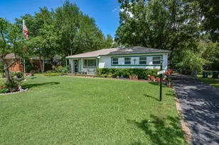 529 Lee St, Cedar Hill, TX 75104 - Photo 4