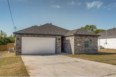 3101 Spencer Street, Greenville, TX 75401 - Photo 2