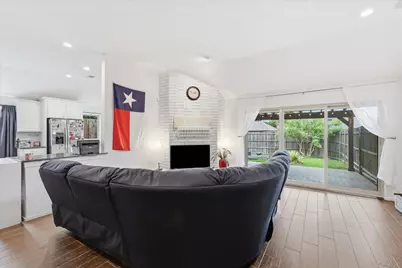 1614 Sunswept Terrace, Lewisville, TX 75077 - Photo 4
