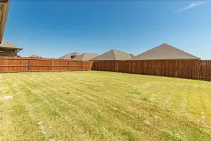 1137 Castlerock Rd, Argyle, TX 76226 - Photo 2