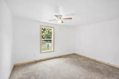 250 E Golden Oaks Drive, Mabank, TX 75156 - Photo 14