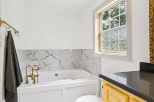 250 E Golden Oaks Dr, Mabank, TX 75156 - Photo 12