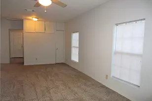 1106 Peak St, Denton, TX 76201 - Photo 6