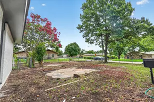 439 Candlelight Ave, Duncanville, TX 75137 - Photo 24