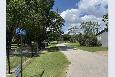 204 Kanakoa Drive, Tool, TX 75143 - Photo 10