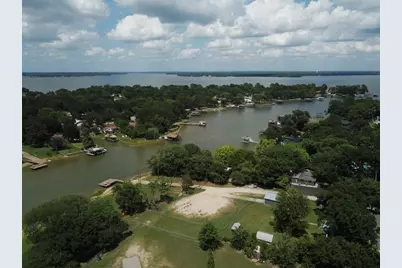 204 Kanakoa Drive, Tool, TX 75143 - Photo 1
