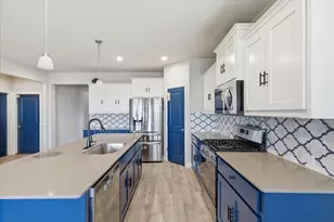 225 Oldcastle Wy, Fort Worth, TX 76052 - Photo 10
