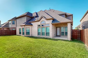 422 Crestview Dr, Midlothian, TX 76065 - Photo 2