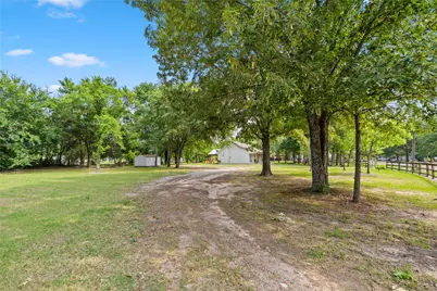 109 Rs County Road 3319, Emory, TX 75440 - Photo 12