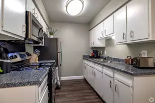 11349 Newkirk St, Dallas, TX 75229 - Photo 8