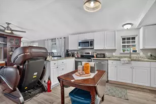 6602 Ashley Ct, Granbury, TX 76049 - Photo 8
