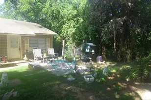 511 W Pecan St, Aubrey, TX 76227 - Photo 2