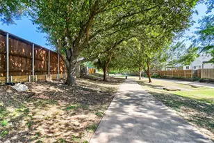 946 S Old Orchard Ln, Lewisville, TX 75067 - Photo 20