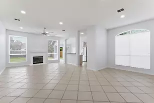 7609 Albany Ln, Arlington, TX 76002 - Photo 20