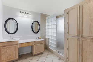 7609 Albany Ln, Arlington, TX 76002 - Photo 14